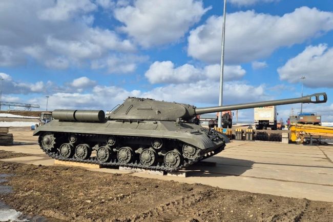 В ухтинском сквере Вечного огня установят танк ИС-3