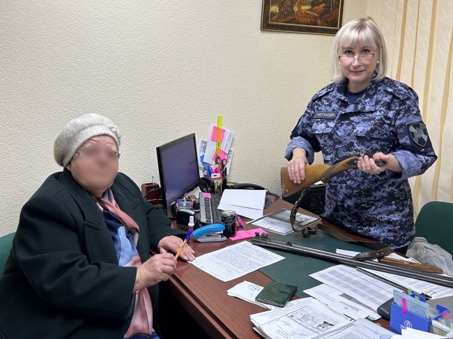 В Ухте две сестры добровольно сдали в Росгвардию оружие и боеприпасы